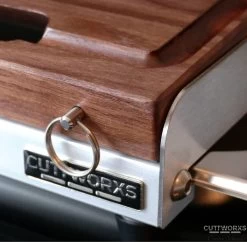 Cuttworxs Notenhouten Snijplank XL Met Sap Geul En Geïntegreerde Opvangbak -Woonmeubelwinkel cuttworxs notenhouten snijplank xl met sap geul en 2