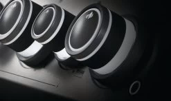 Napoleon ROGUE 425 RSIB Met Aparte Infrarood Zijbrander En Draaispit -Woonmeubelwinkel napoleon rogue 425 rsib met aparte infrarood zijbr 2