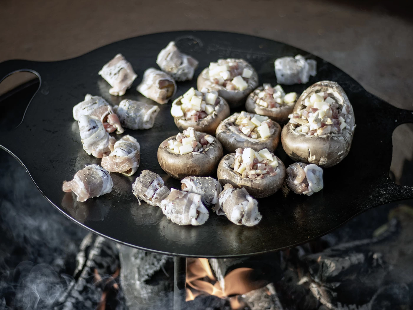 Petromax Smeedijzeren Grilplaat / Vuurschaal 7 Petromax Smeedijzeren Grilplaat / Vuurschaal - Afbeelding 5